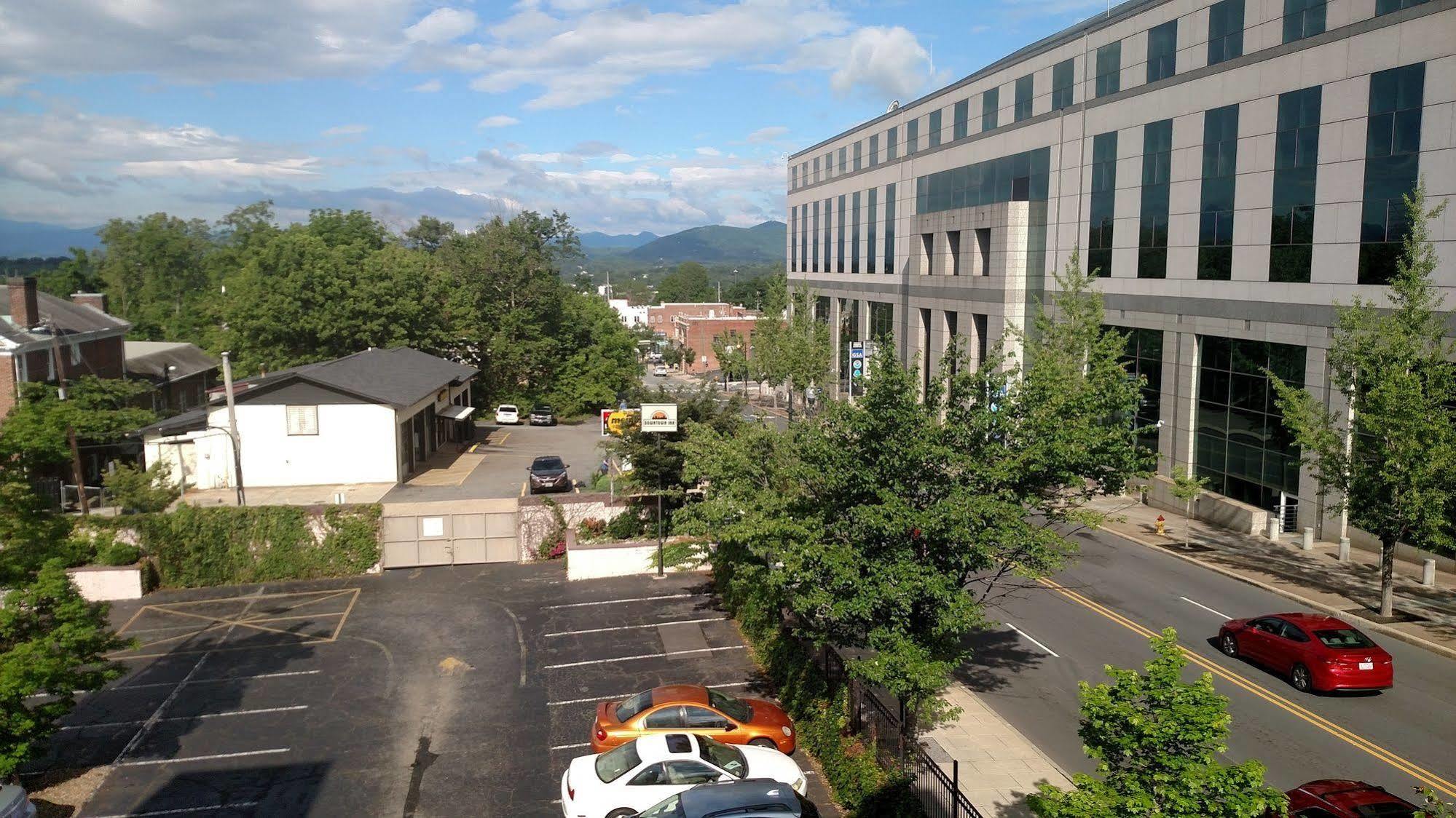 Downtown Inn Asheville Exterior foto